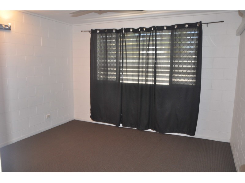 2/48 Marks Street, Hermit Park QLD 4812