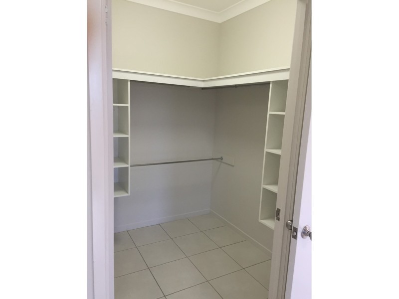 26 Stephanie Street, Rasmussen QLD 4815