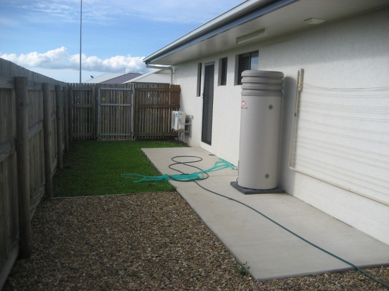 26 Stephanie Street, Rasmussen QLD 4815