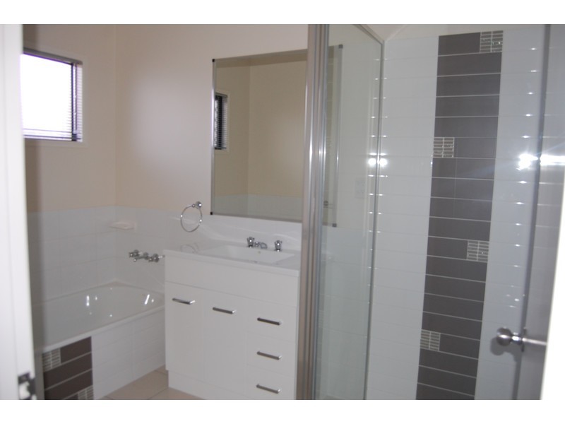 6 Mulwaree Lane, Kelso QLD 4815