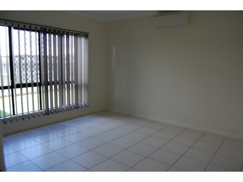 6 Mulwaree Lane, Kelso QLD 4815