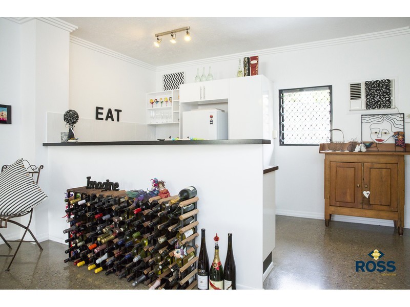 1/9-11 Gregory Street, North Ward QLD 4810