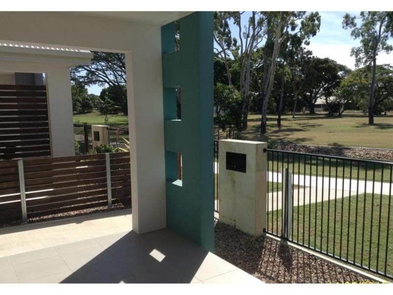 10 Goode Lane, Oonoonba QLD 4811