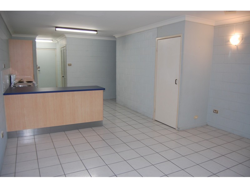 1/5 Halliday Street, Kirwan QLD 4817