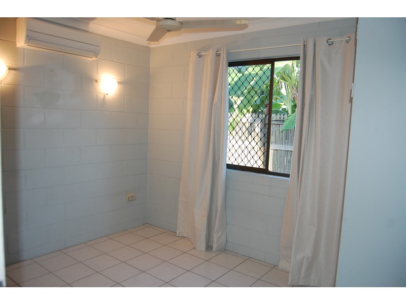 1/5 Halliday Street, Kirwan QLD 4817