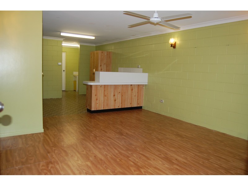 2/5 Halliday Street, Kirwan QLD 4817