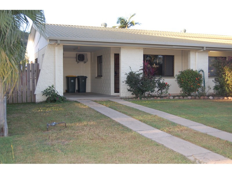 2/5 Halliday Street, Kirwan QLD 4817