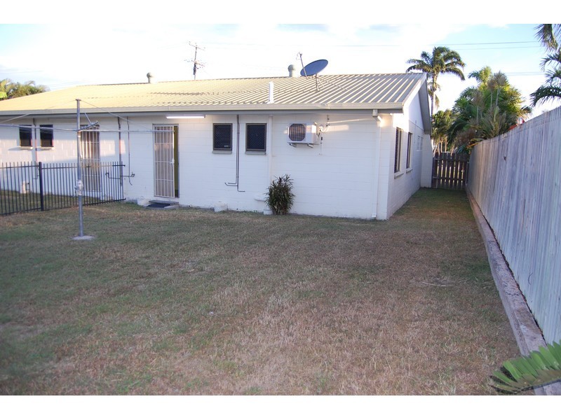 2/5 Halliday Street, Kirwan QLD 4817