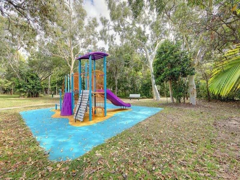 8 Fuji Court, Mount Louisa QLD 4814