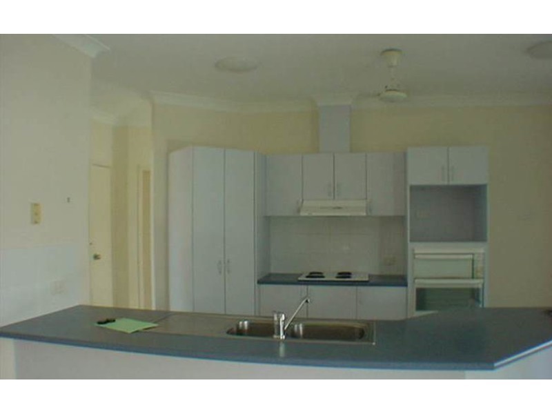 34 Young Circuit, Kirwan QLD 4817