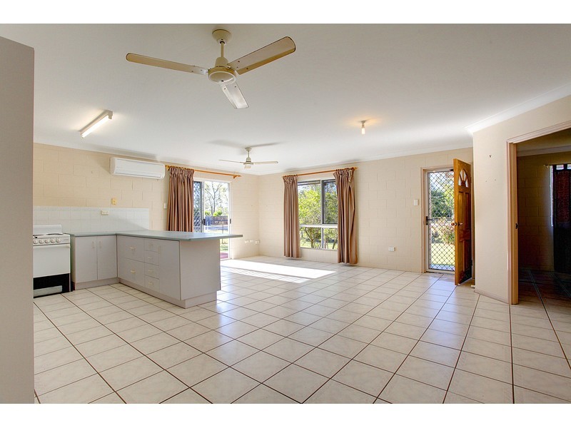 16 Bahama Court, Mount Low QLD 4818