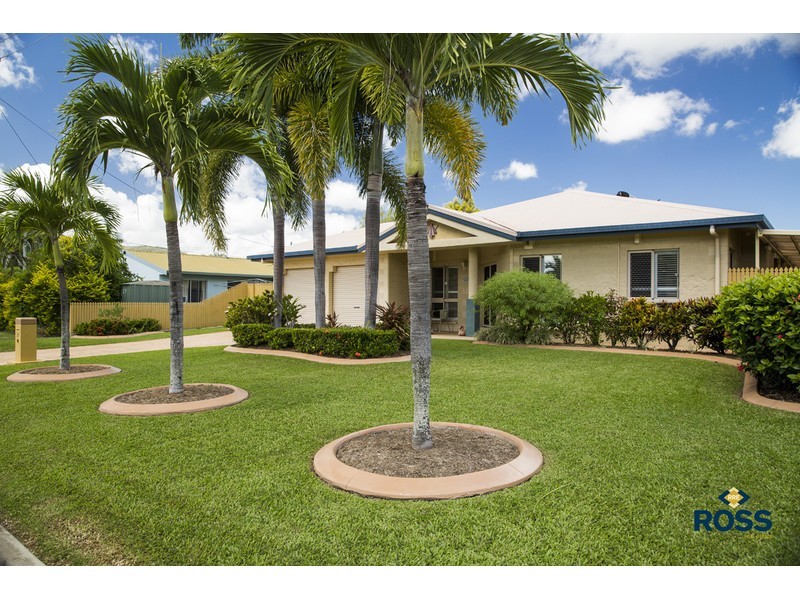 27 Rossato Crescent, Rasmussen QLD 4815