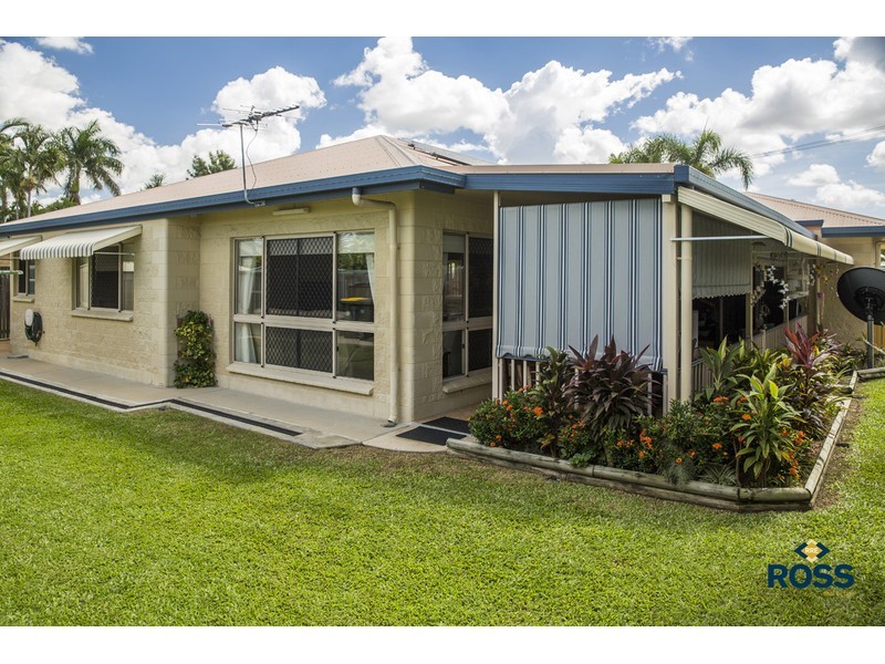 27 Rossato Crescent, Rasmussen QLD 4815