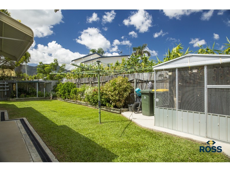 27 Rossato Crescent, Rasmussen QLD 4815