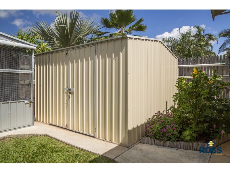 27 Rossato Crescent, Rasmussen QLD 4815