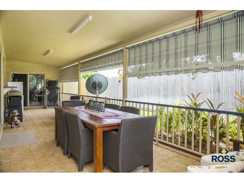 27 Rossato Crescent, Rasmussen QLD 4815
