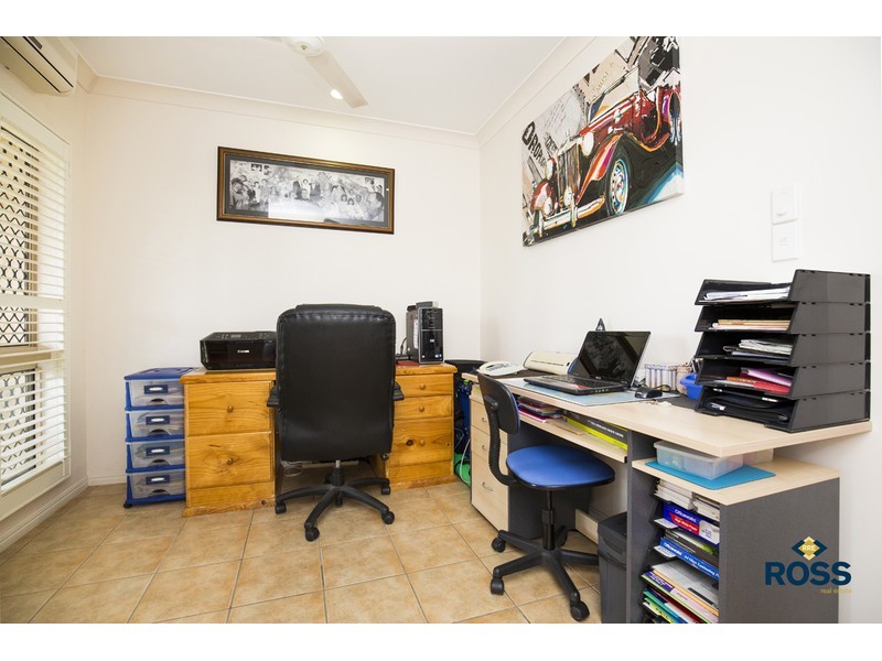 27 Rossato Crescent, Rasmussen QLD 4815