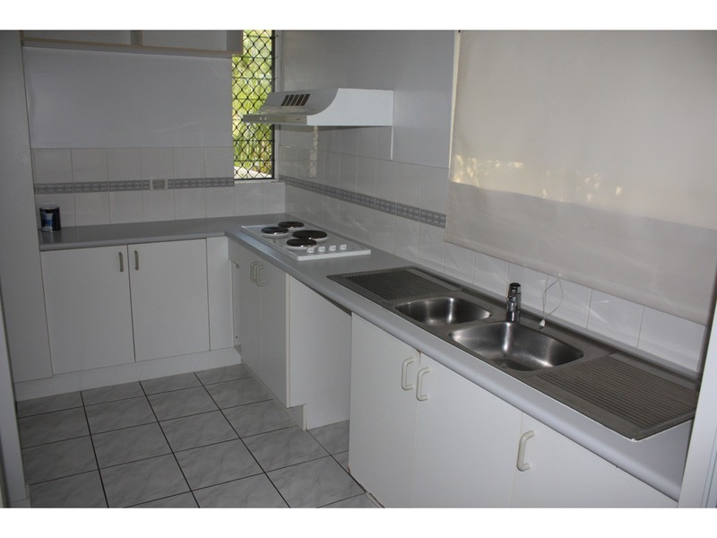 1/377 Stanley Street West, North Ward QLD 4810