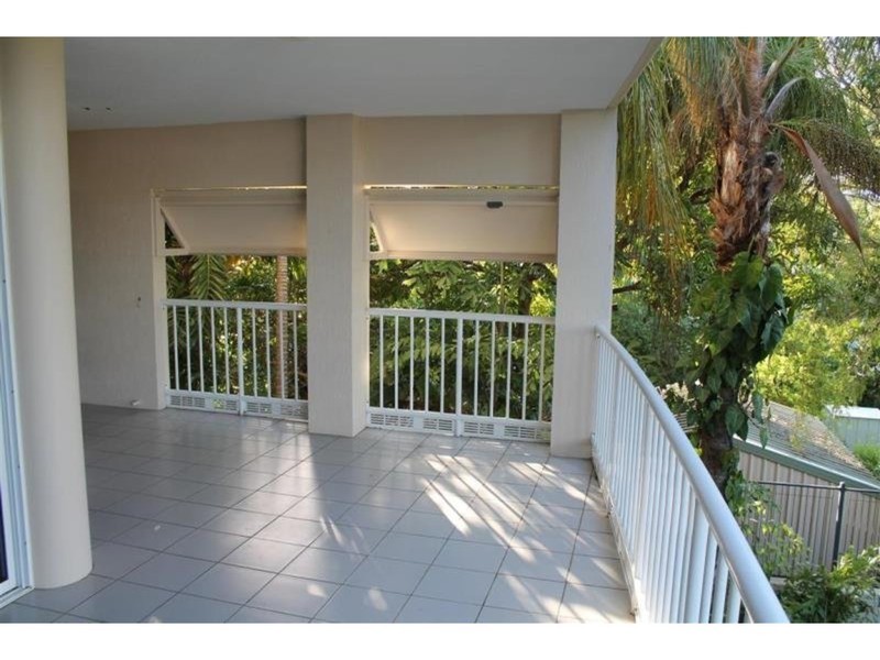 1/377 Stanley Street West, North Ward QLD 4810