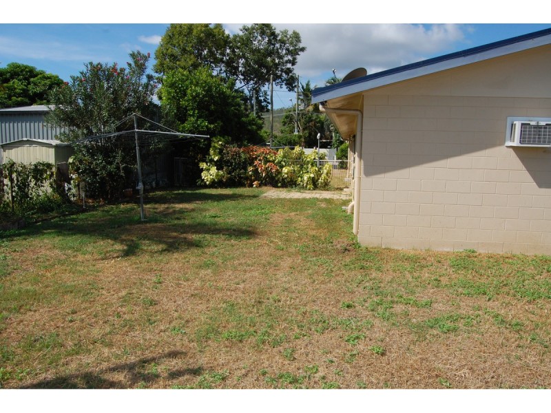 1/201 Pinnacle Drive, Rasmussen QLD 4815