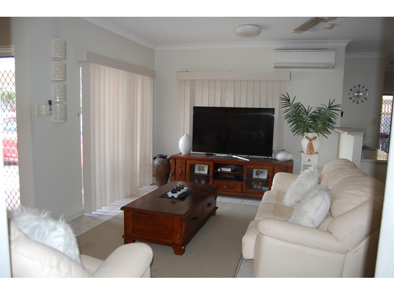 1/25 Anderson Street, Railway Estate QLD 4810