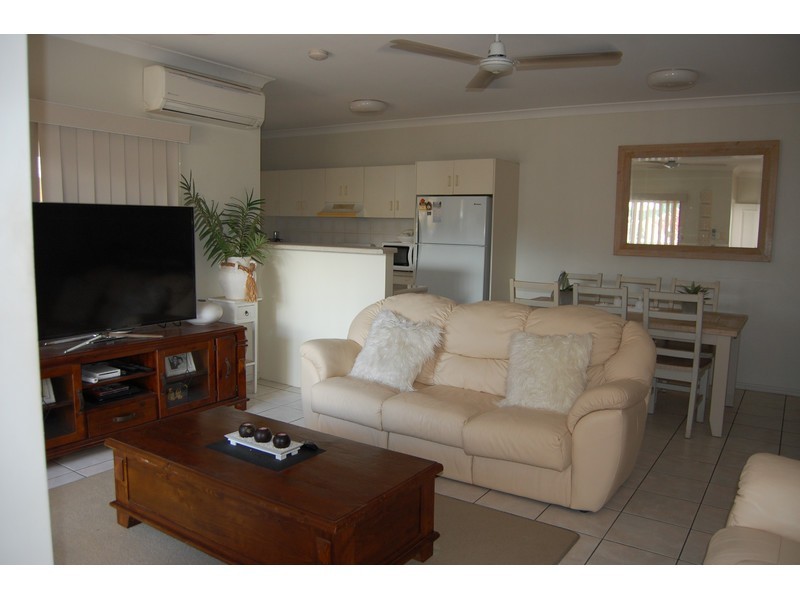 1/25 Anderson Street, Railway Estate QLD 4810