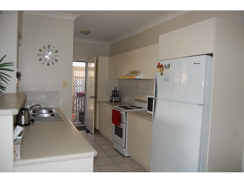 1/25 Anderson Street, Railway Estate QLD 4810