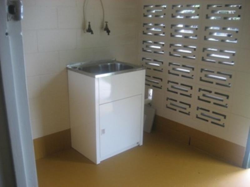 2/173 Nathan Street, Cranbrook QLD 4814