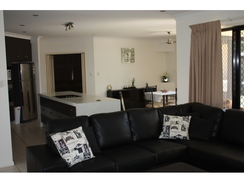 50 Brenton Circuit, Deeragun QLD 4818