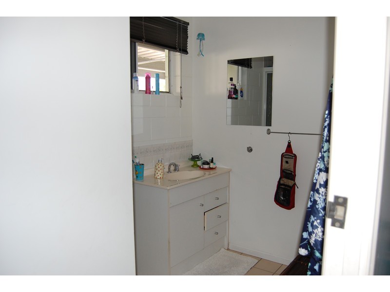 568 Bayswater Road, Mount Louisa QLD 4814