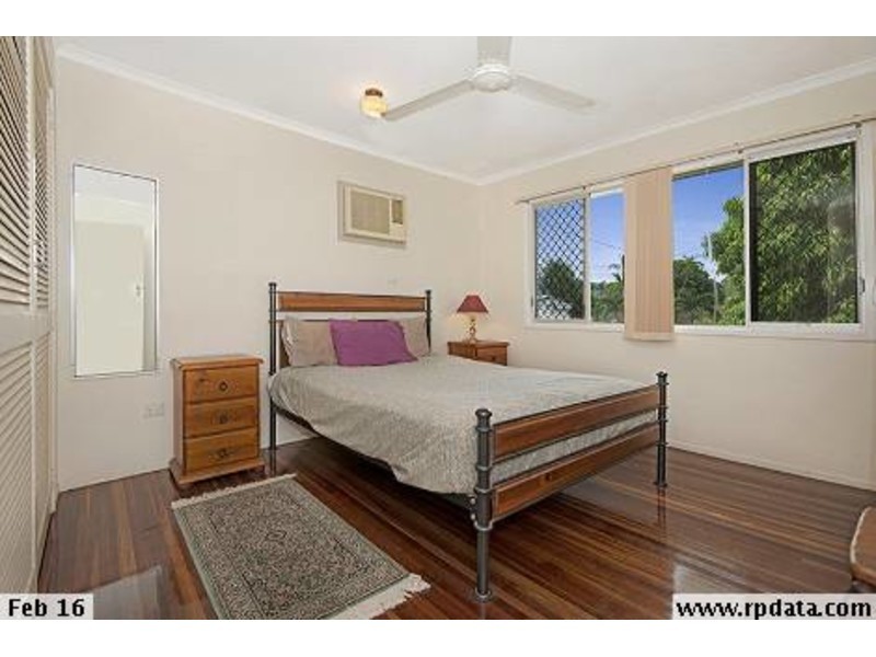 15 Lambert Street, Kirwan QLD 4817