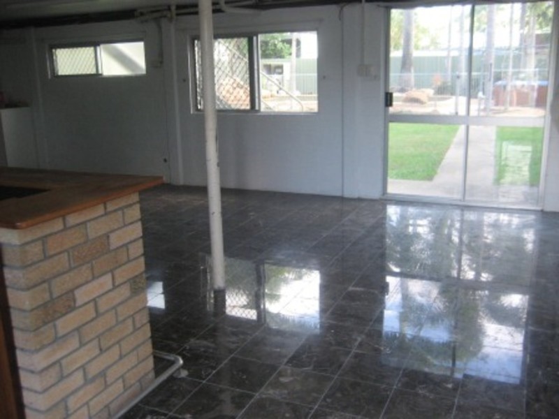 24 Munbilla Drive, Kelso QLD 4815