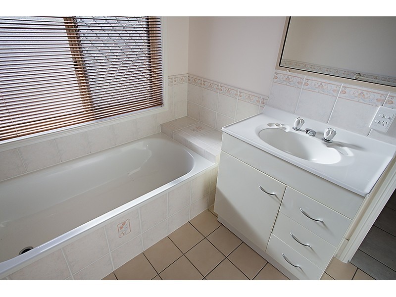 50 Morindo Drive, Kirwan QLD 4817