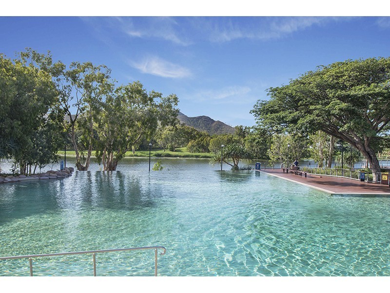 127/64/1b Sporting Drive, Thuringowa Central QLD 4817