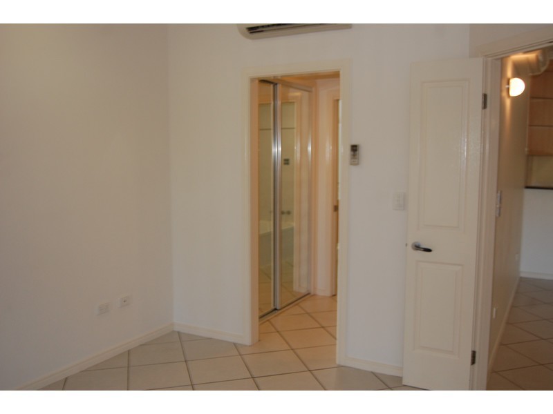 22/18 Sir Leslie Theise Drive, Townsville City QLD 4810