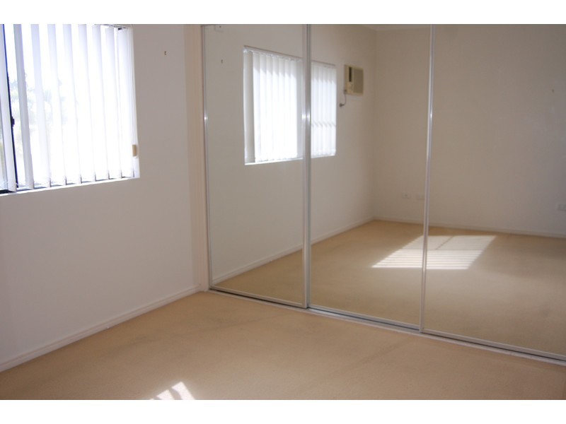 22/18 Sir Leslie Theise Drive, Townsville City QLD 4810