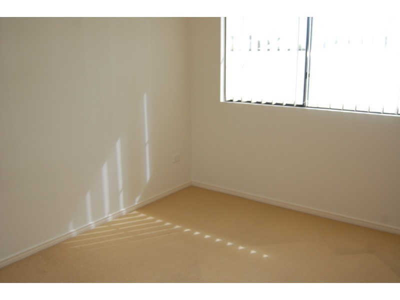 22/18 Sir Leslie Theise Drive, Townsville City QLD 4810