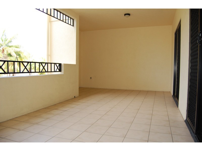 22/18 Sir Leslie Theise Drive, Townsville City QLD 4810