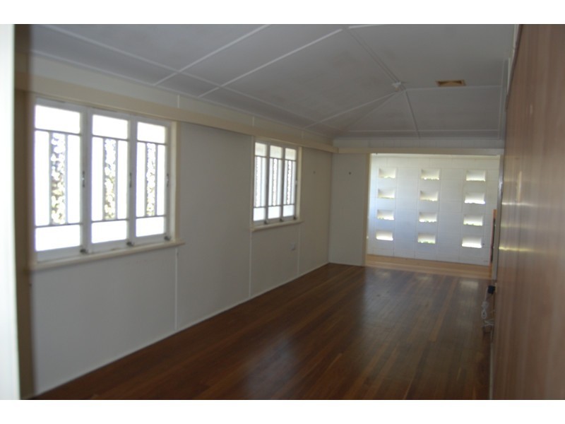 18 Russell Street, Aitkenvale QLD 4814