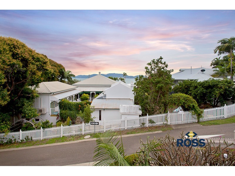 8/23 Willmett Street, Townsville City QLD 4810