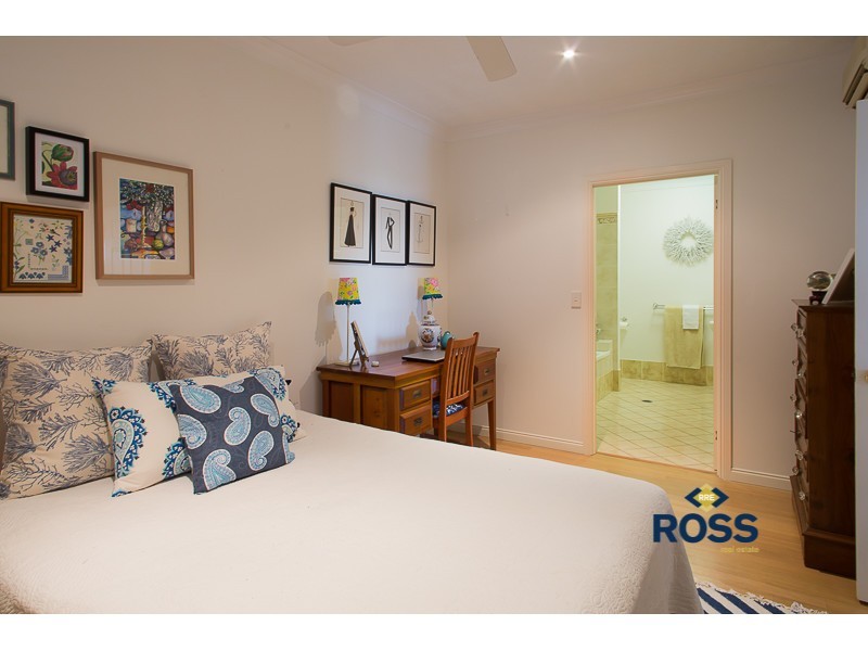 8/23 Willmett Street, Townsville City QLD 4810