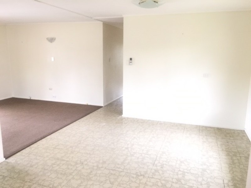 8 Carlisle Street, Cranbrook QLD 4814