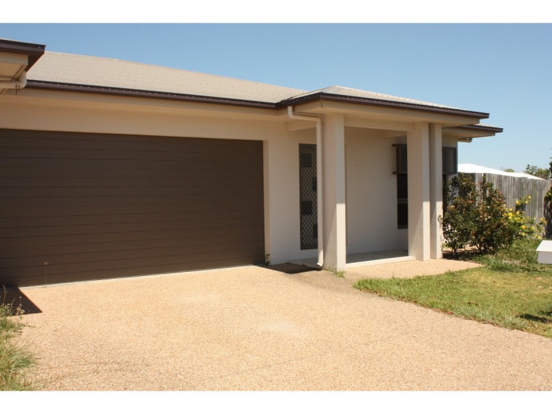 2/1 Vai Avenue, Condon QLD 4815