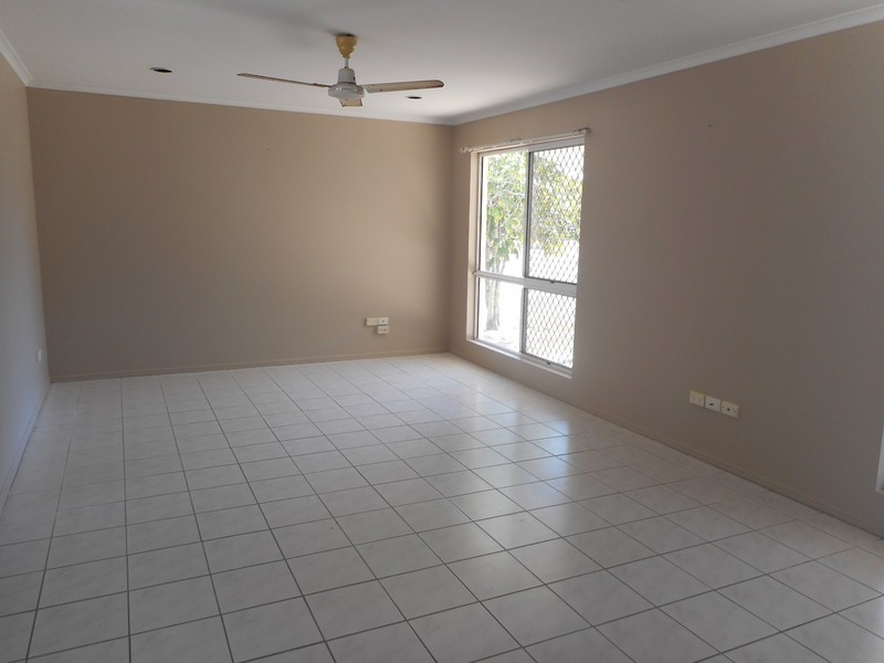 42 Warland Street, Kirwan QLD 4817