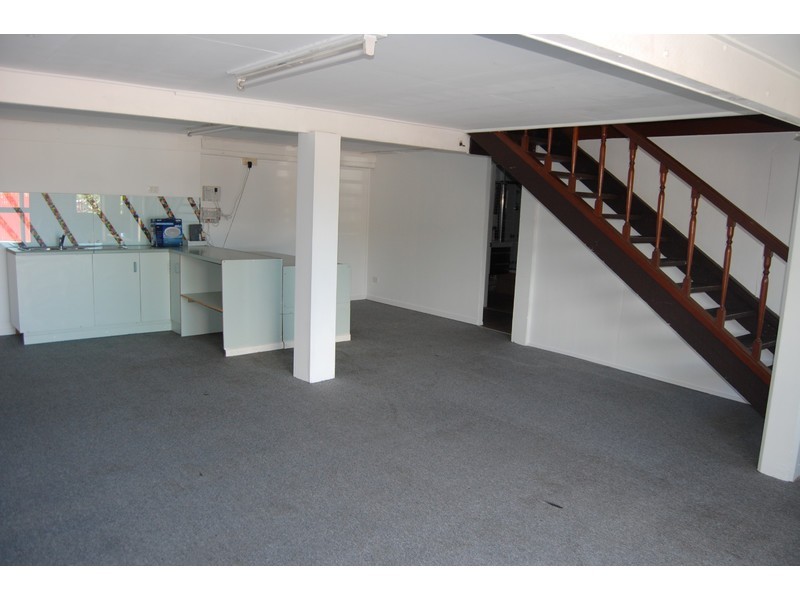 111 Nathan Street, Cranbrook QLD 4814