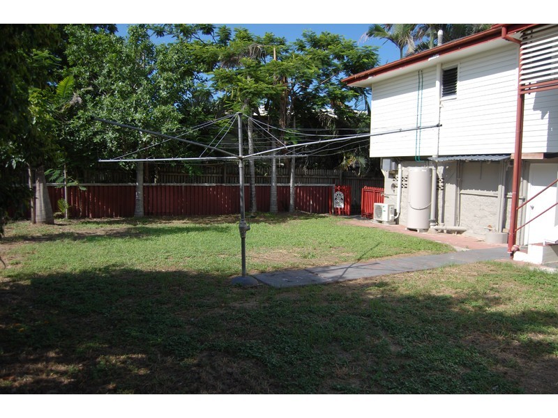 111 Nathan Street, Cranbrook QLD 4814