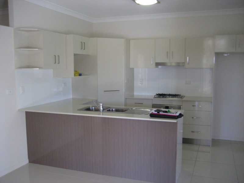 1/2 Vai Avenue, Condon QLD 4815