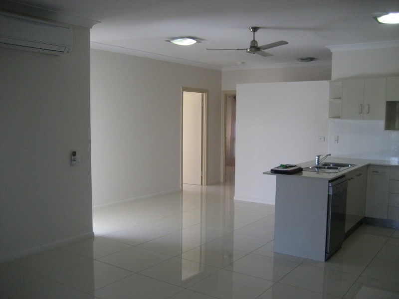 1/2 Vai Avenue, Condon QLD 4815