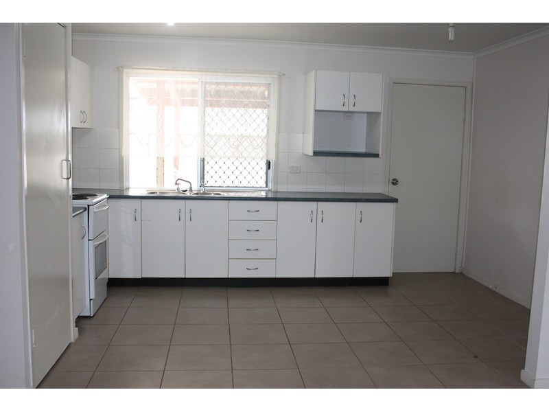 317 Pinnacle Drive, Rasmussen QLD 4815