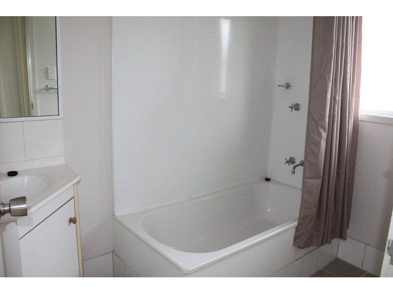 317 Pinnacle Drive, Rasmussen QLD 4815